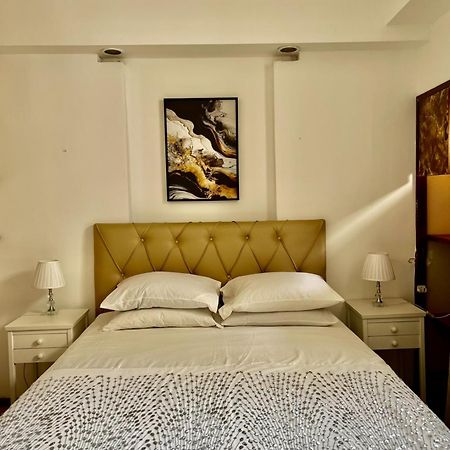 Alugo Quarto Espacoso Com Banheiro Privado Em Apartamento Em Copanema リオデジャネイロ エクステリア 写真