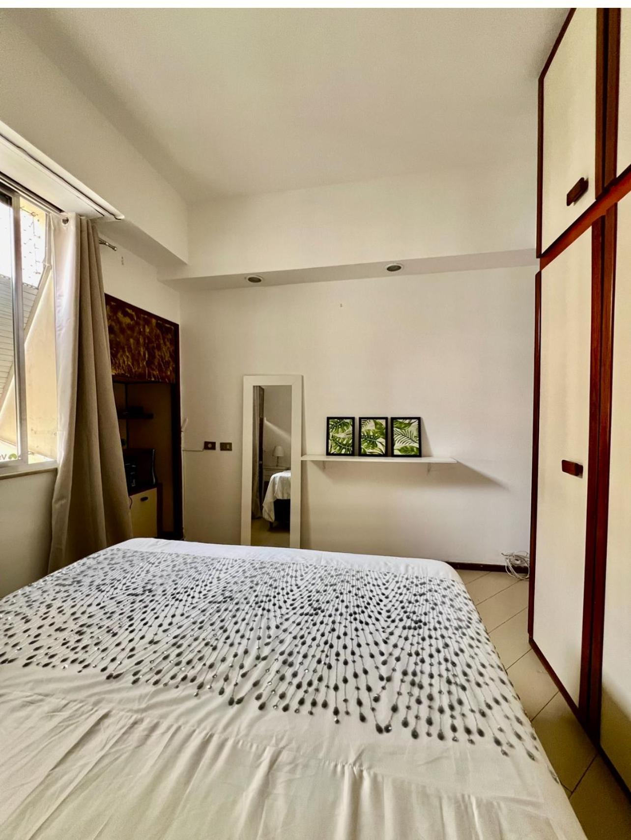 Alugo Quarto Espacoso Com Banheiro Privado Em Apartamento Em Copanema リオデジャネイロ エクステリア 写真