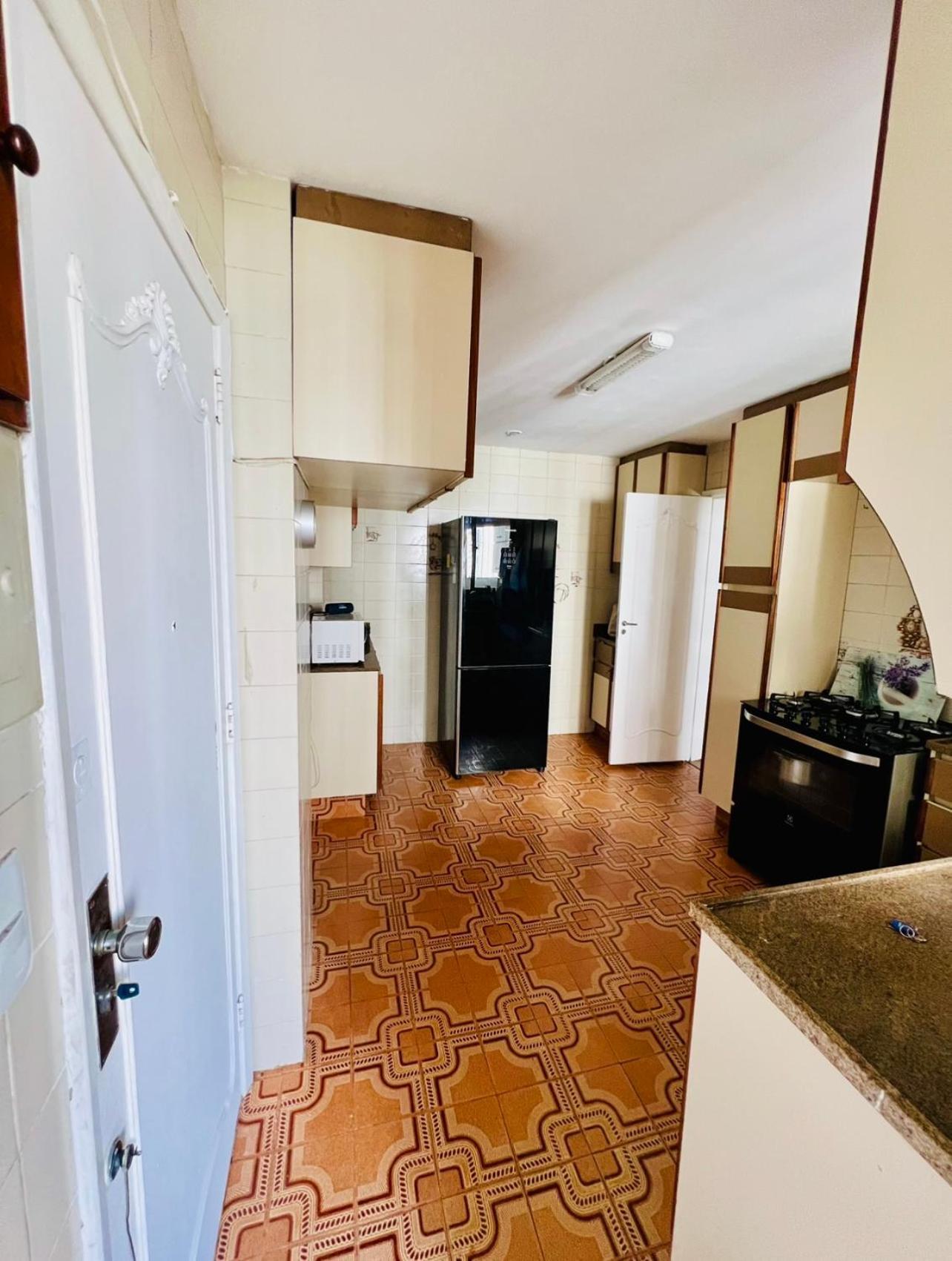 Alugo Quarto Espacoso Com Banheiro Privado Em Apartamento Em Copanema リオデジャネイロ エクステリア 写真